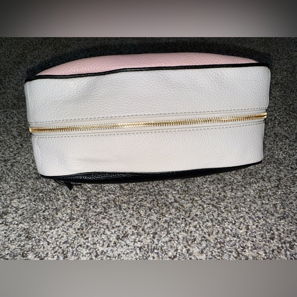 kate spade new york
Cobble Hill Deva Color Block Leather Crossbody - Picture 8 of 17